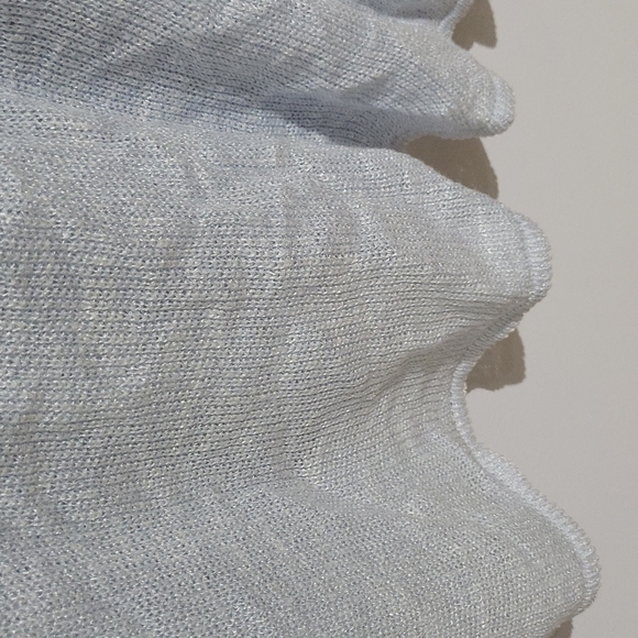 Deep V Oversized Sweater - Picture 5 of 7